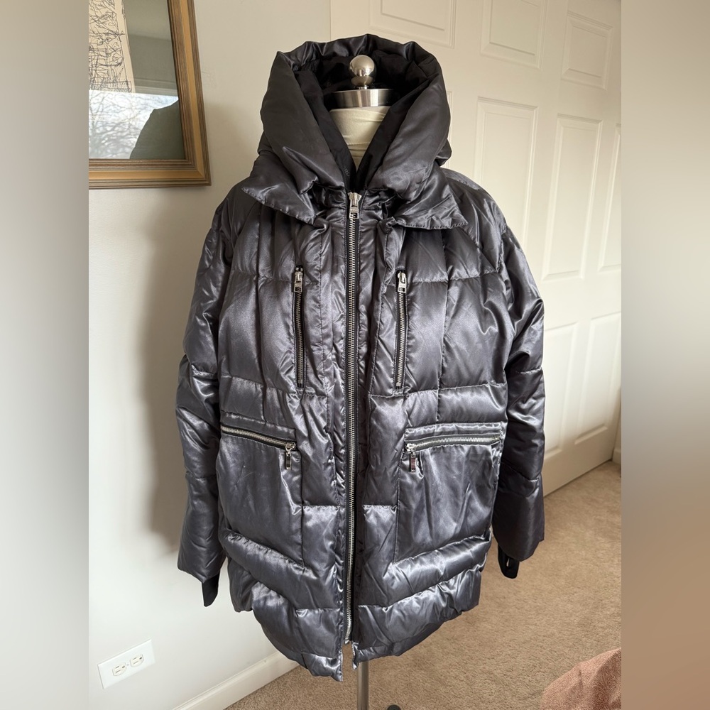 OROLAY Silver Parka - Picture 2 of 13